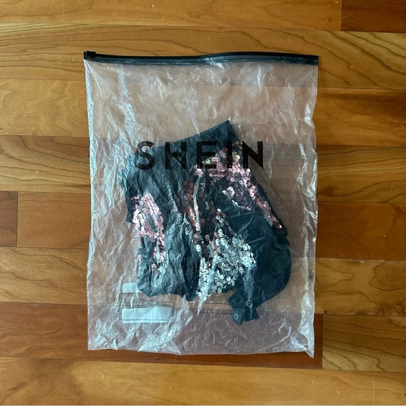 (2 for $30) SHEIN sequin scoop neck bodysuit NWT - Picture 6 of 6